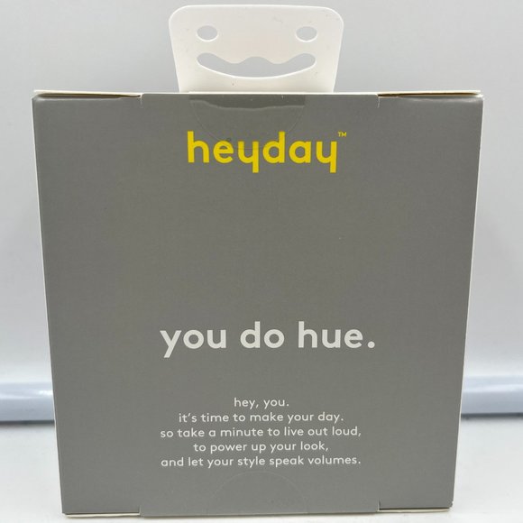 heyday™Apple AirPods 3rd Generation Silicone Case with Clip Electric Magenta - Picture 2 of 2